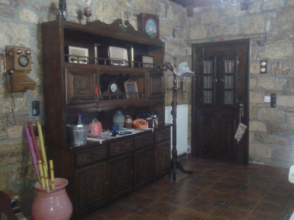Kalogirou Stone House Apartment ลิมนิโอนาส ภายนอก รูปภาพ