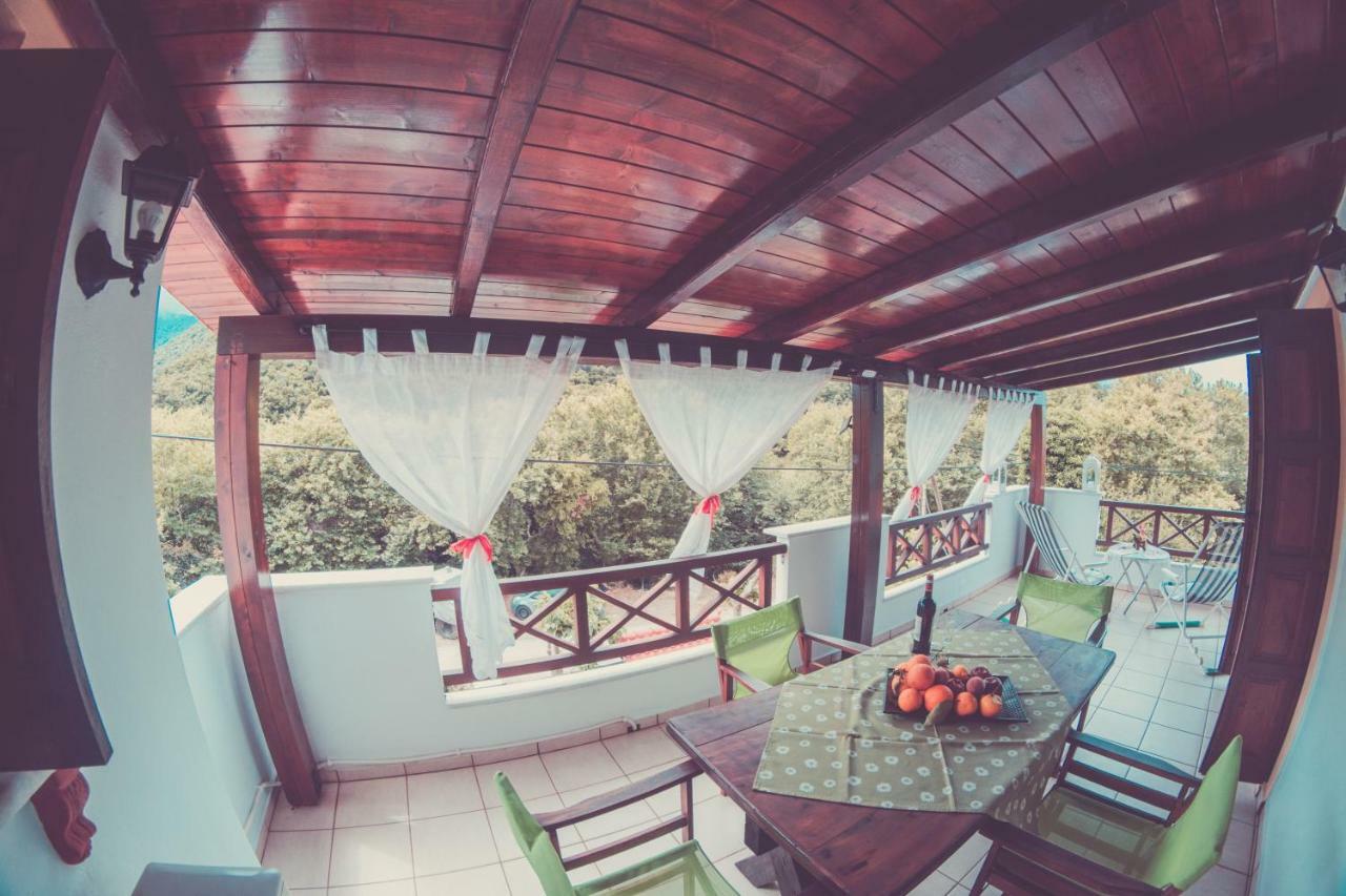 Kalogirou Stone House Apartment ลิมนิโอนาส ภายนอก รูปภาพ