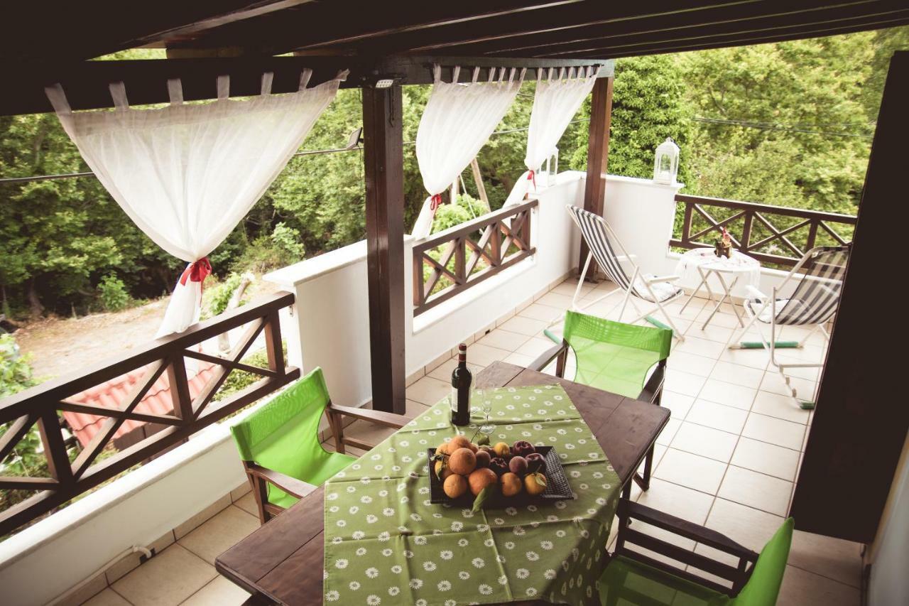 Kalogirou Stone House Apartment ลิมนิโอนาส ภายนอก รูปภาพ